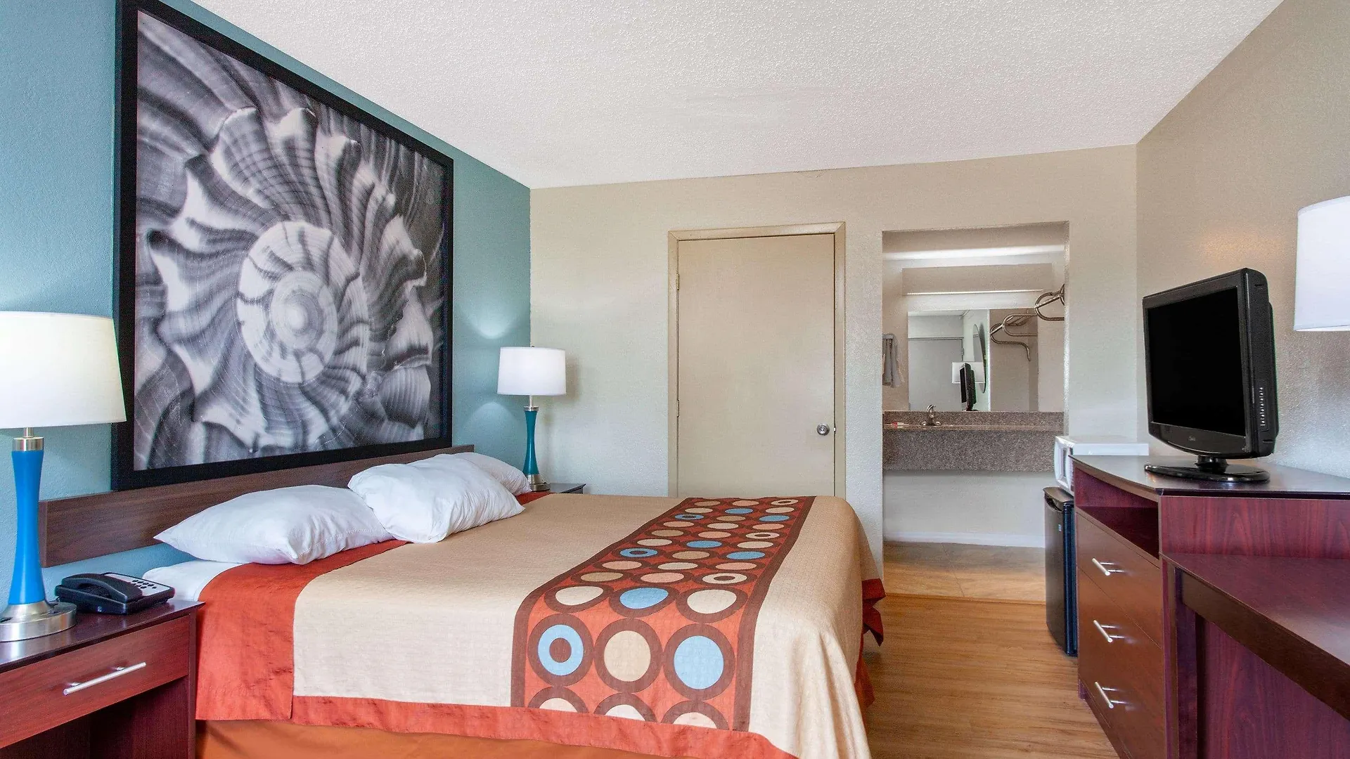 Super 8 By Wyndham Clearwater/Us Hwy 19 N Motel