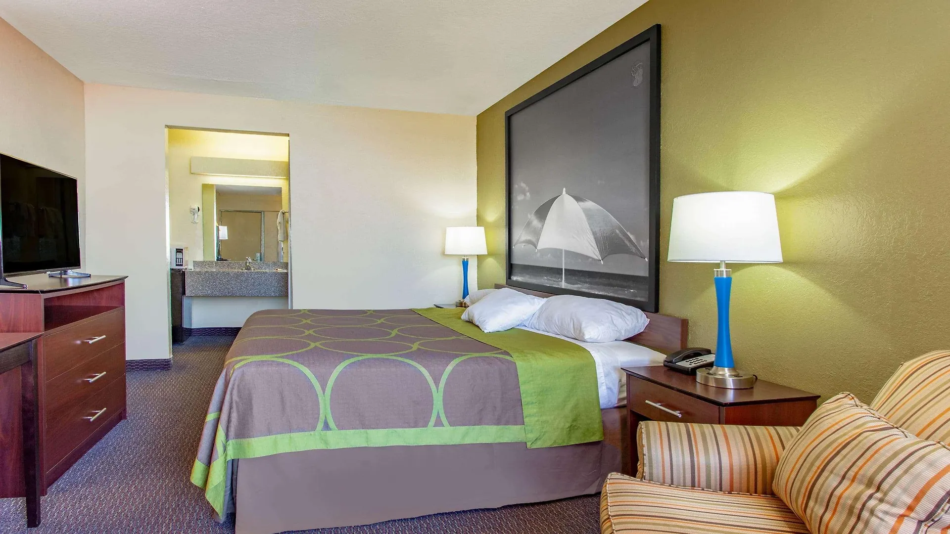 Super 8 By Wyndham Clearwater/Us Hwy 19 N Motel United States