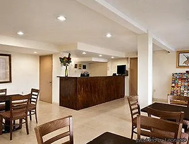Super 8 By Wyndham Clearwater/Us Hwy 19 N Motel