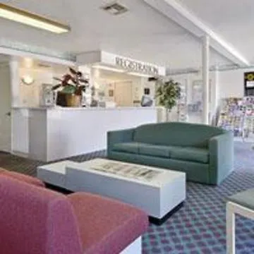 Super 8 By Wyndham Clearwater/Us Hwy 19 N Motel