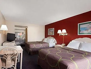 **  Super 8 By Wyndham Clearwater/Us Hwy 19 N Motel United States