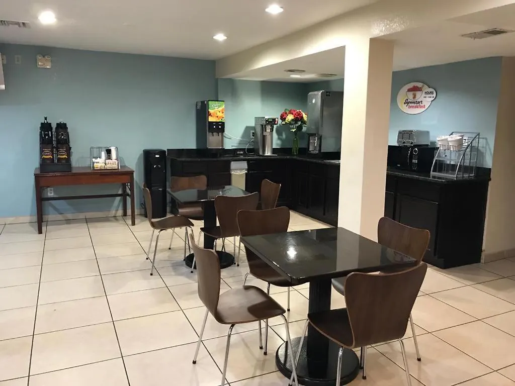 Super 8 By Wyndham Clearwater/Us Hwy 19 N Motel 2*, Clearwater United States